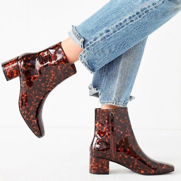 Urban Outfitters Shoes - Urban Outfitters Tortoise Square Toe Ankle Boots